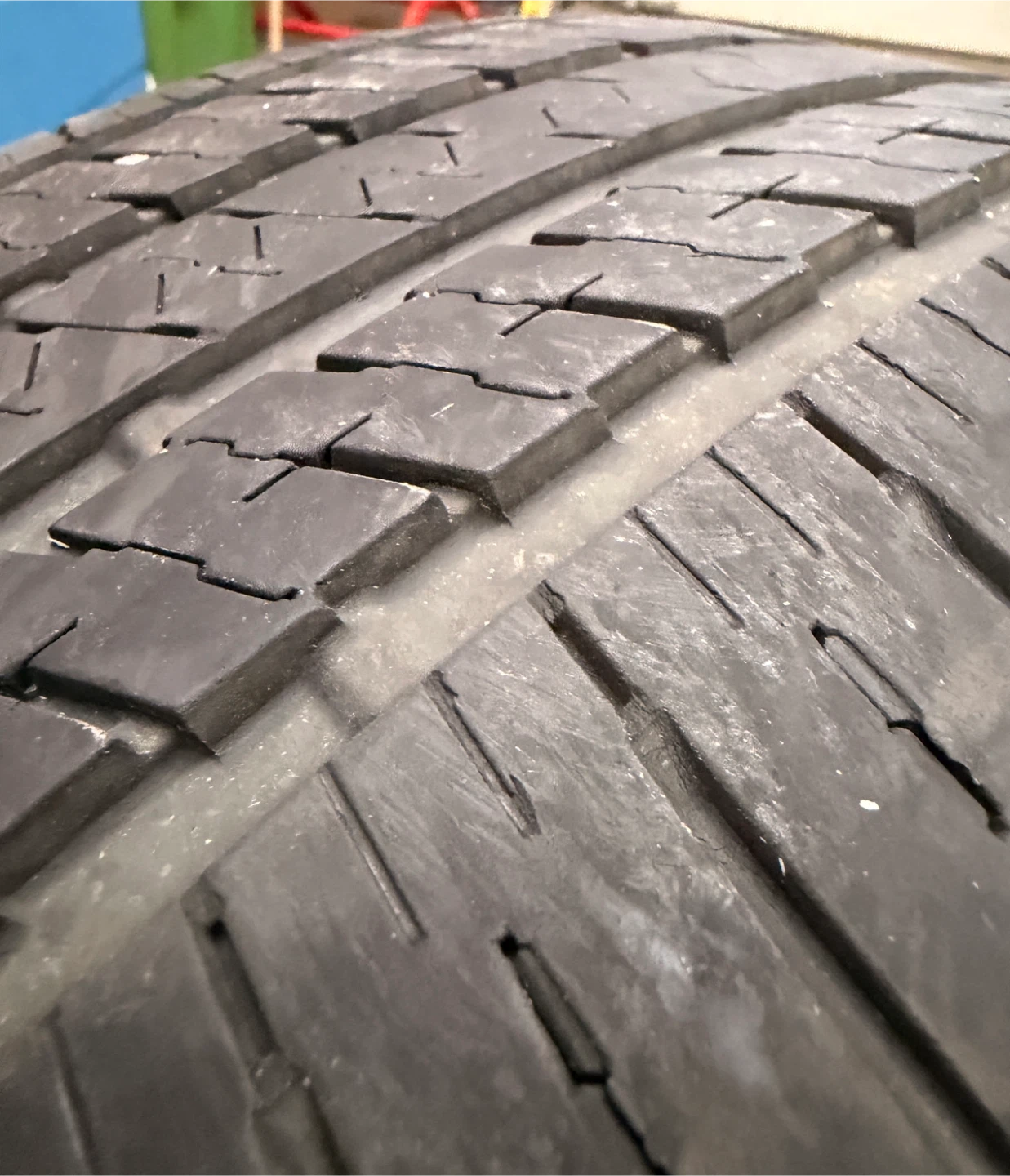 Bridgestone Ecopia Tires - 265/50R20 - photo 4