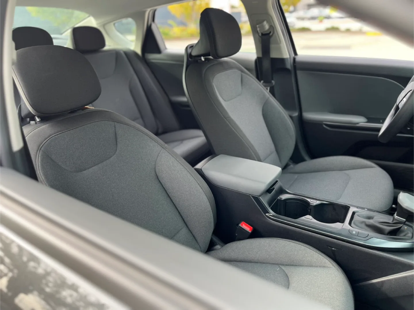 2025 Kia K4 LX image indicator(10)