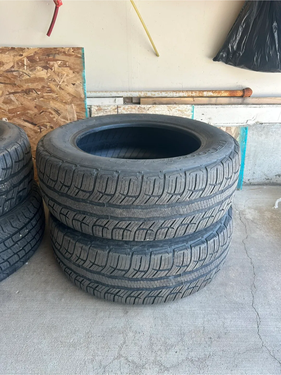 SET OF BRIDGESTONE ALL WEATHER TIRES 245/60R18 Tires image indicator(4)
