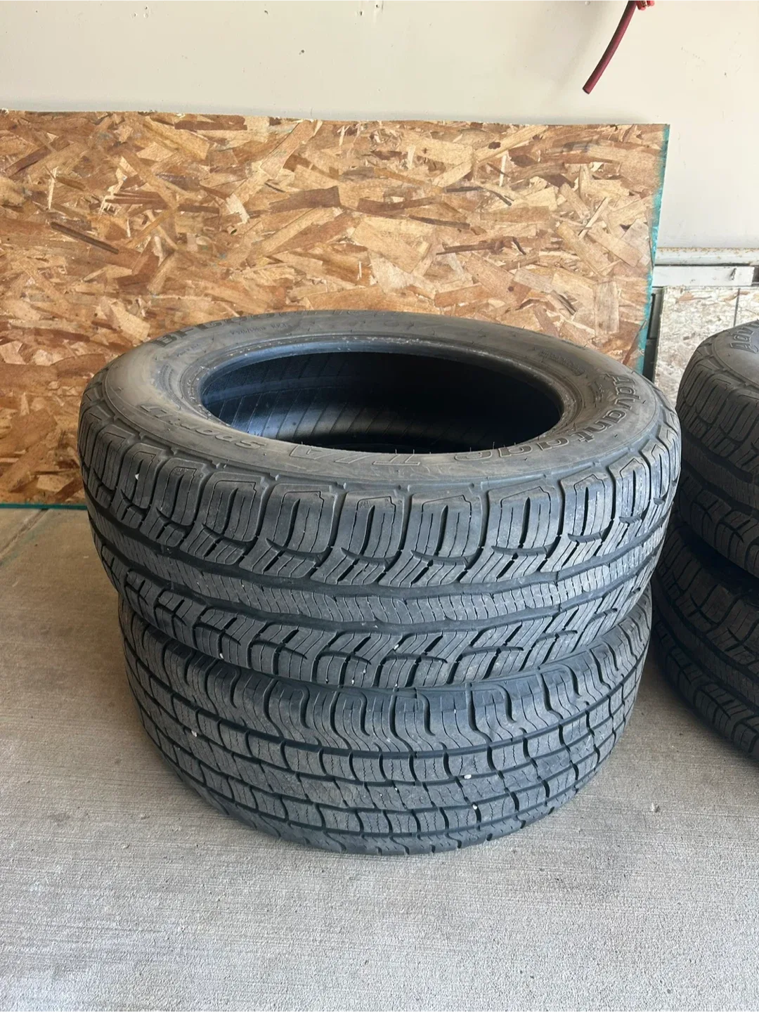 SET OF BRIDGESTONE ALL WEATHER TIRES 245/60R18 Tires image indicator(5)