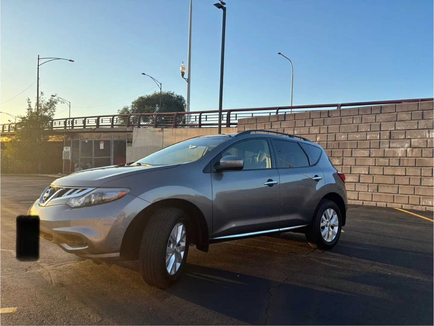 2014 Nissan Murano SL AWD – Clean Title – 154k miles image indicator(2)