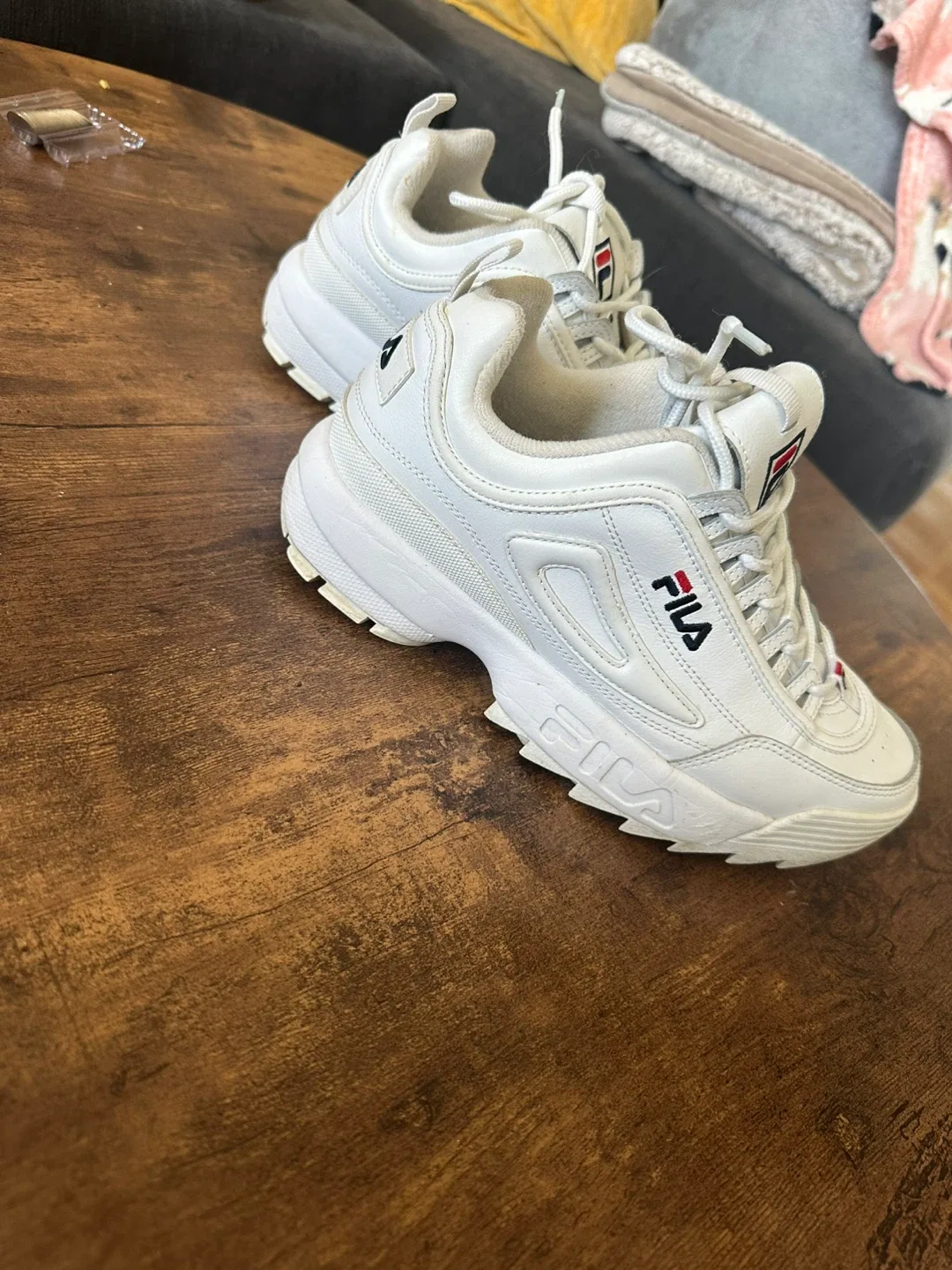 Fila woman image indicator(2)