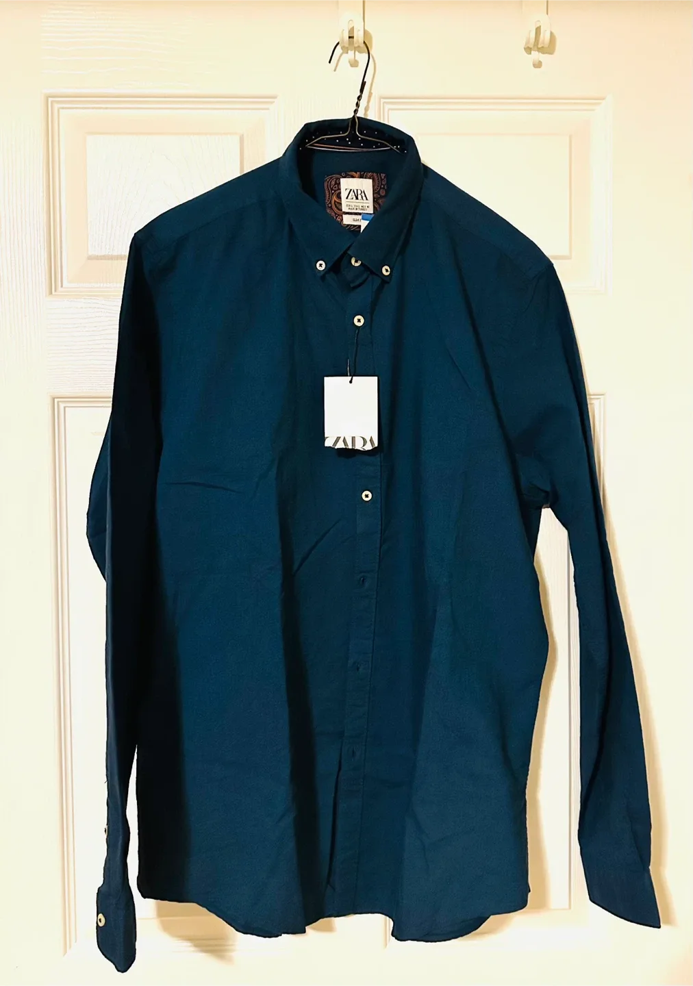 Zara Slim Fit Button-Down Shirt - Size L thumbnail