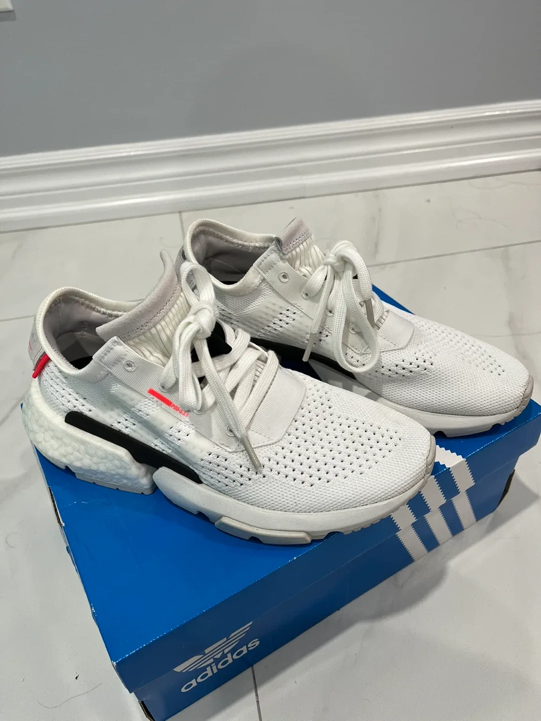 Adidas POD-S3.1 White Sneakers image indicator(2)