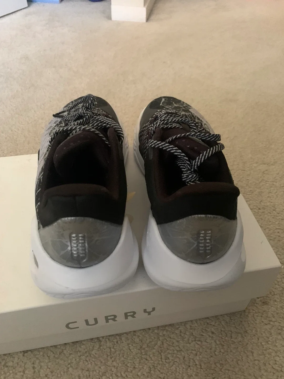 Curry 11 “Future Dragon” size 9.5 mens, basketball shoes image indicator(4)