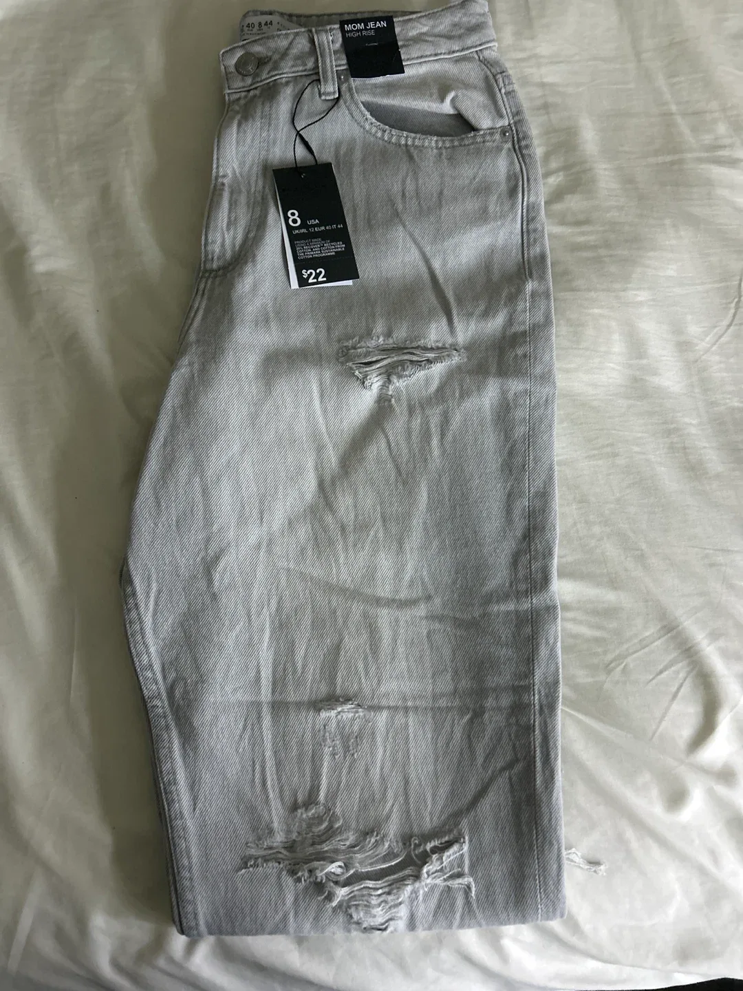 Mom Jeans High Rise Size 8 - New with Tags! image indicator(2)