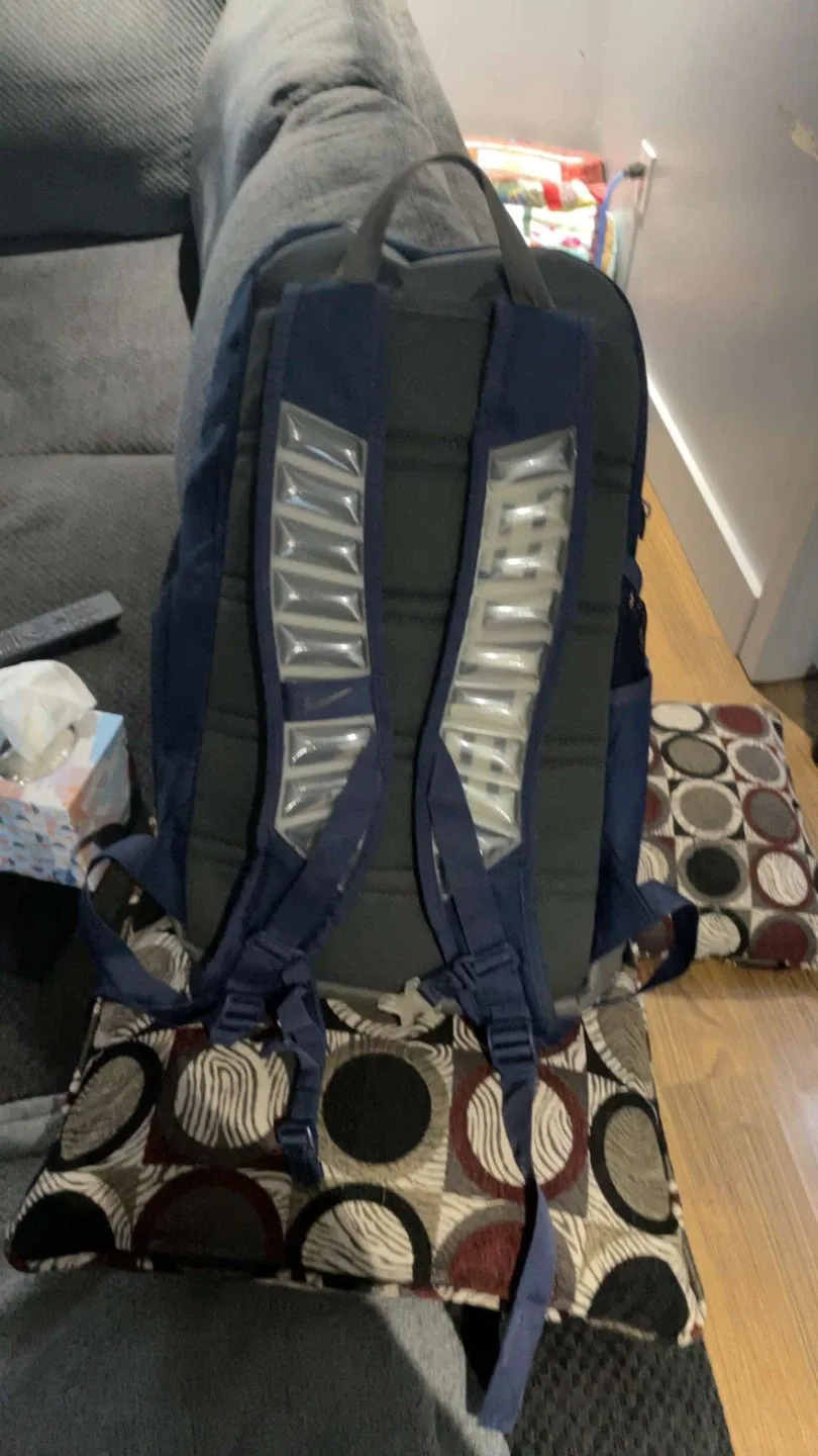 Nike Elite Bag Navy Gray image indicator(2)