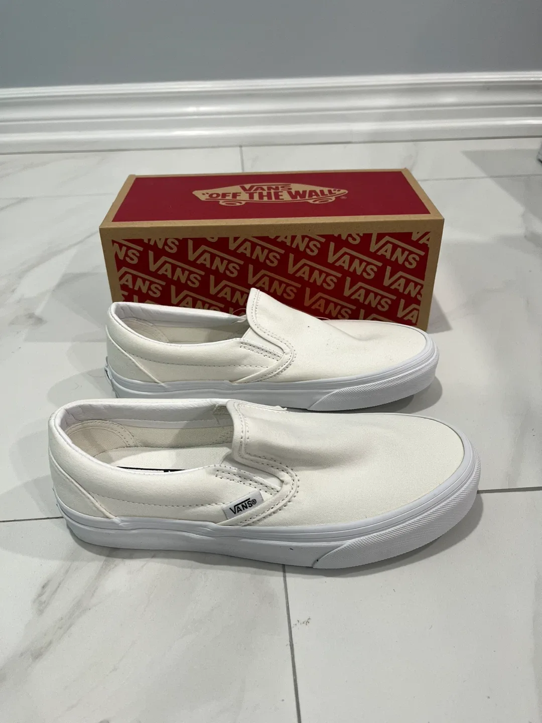 New Vans Classic Slip-On - White image indicator(3)