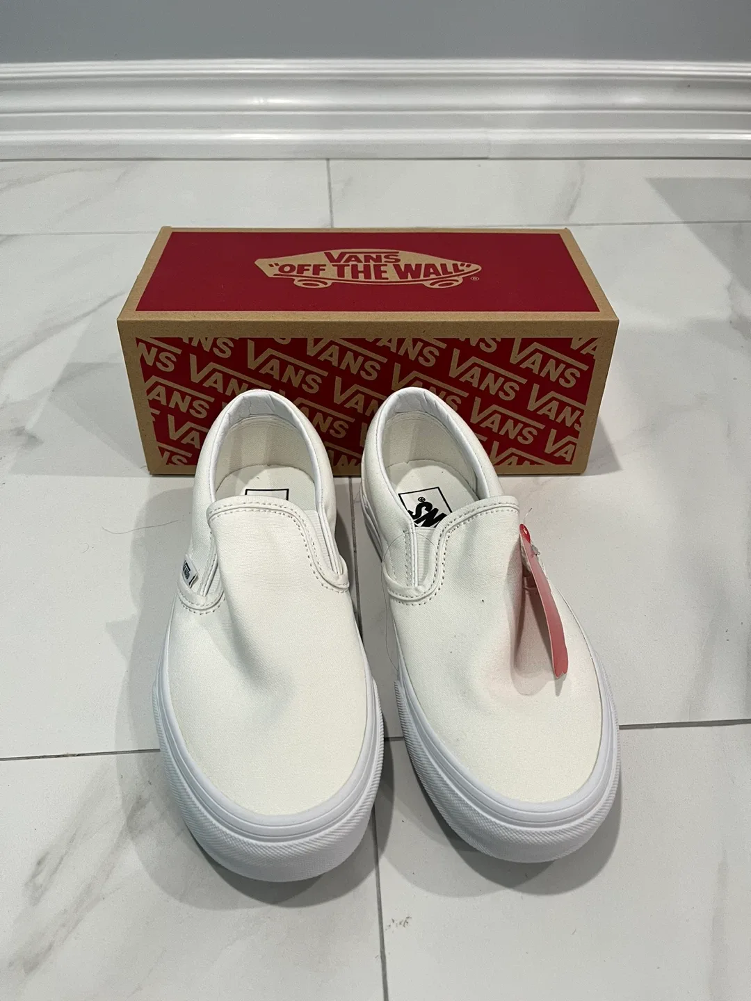 New Vans Classic Slip-On - White image indicator(2)