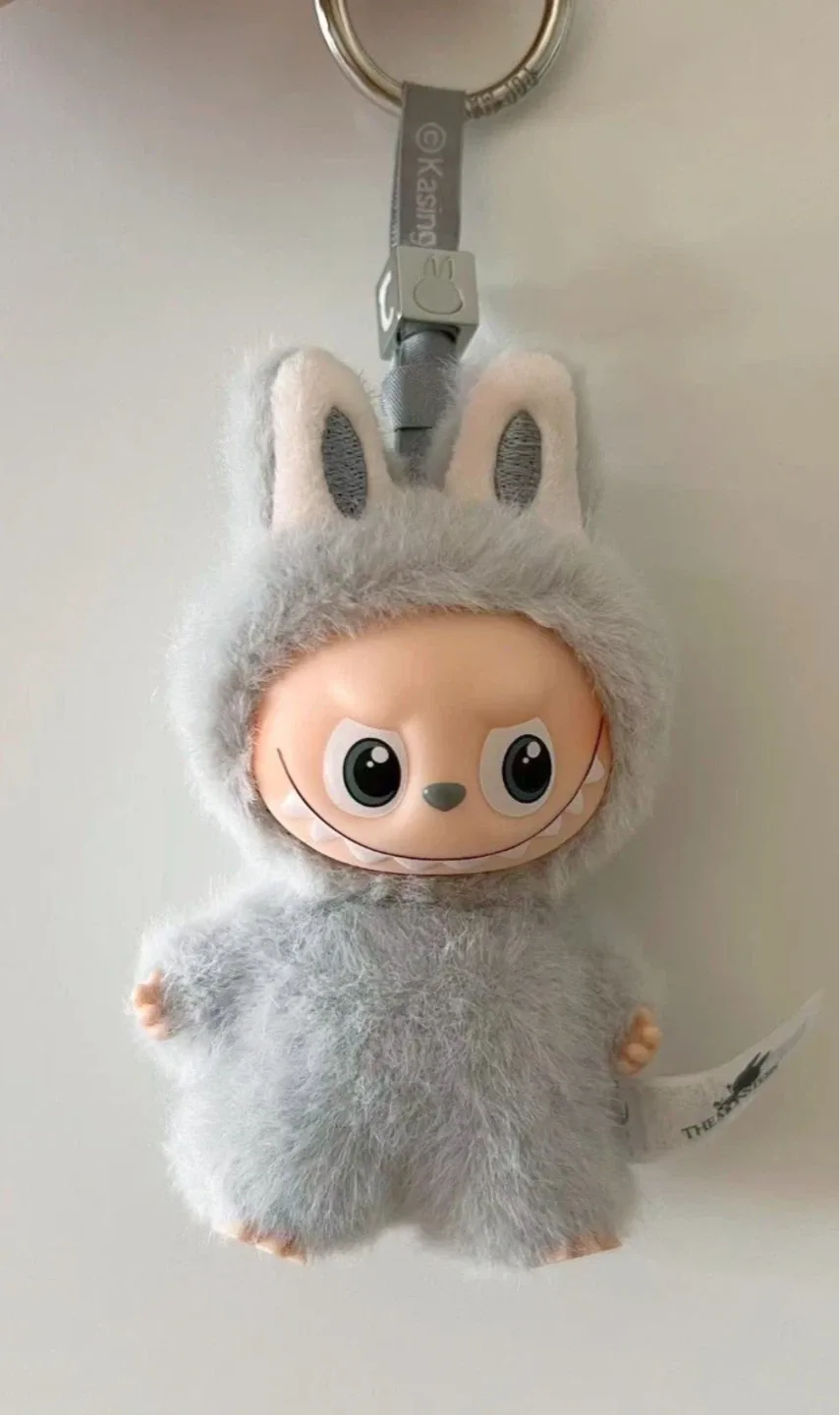 Mini Labubu pin for love - letter C image indicator(5)