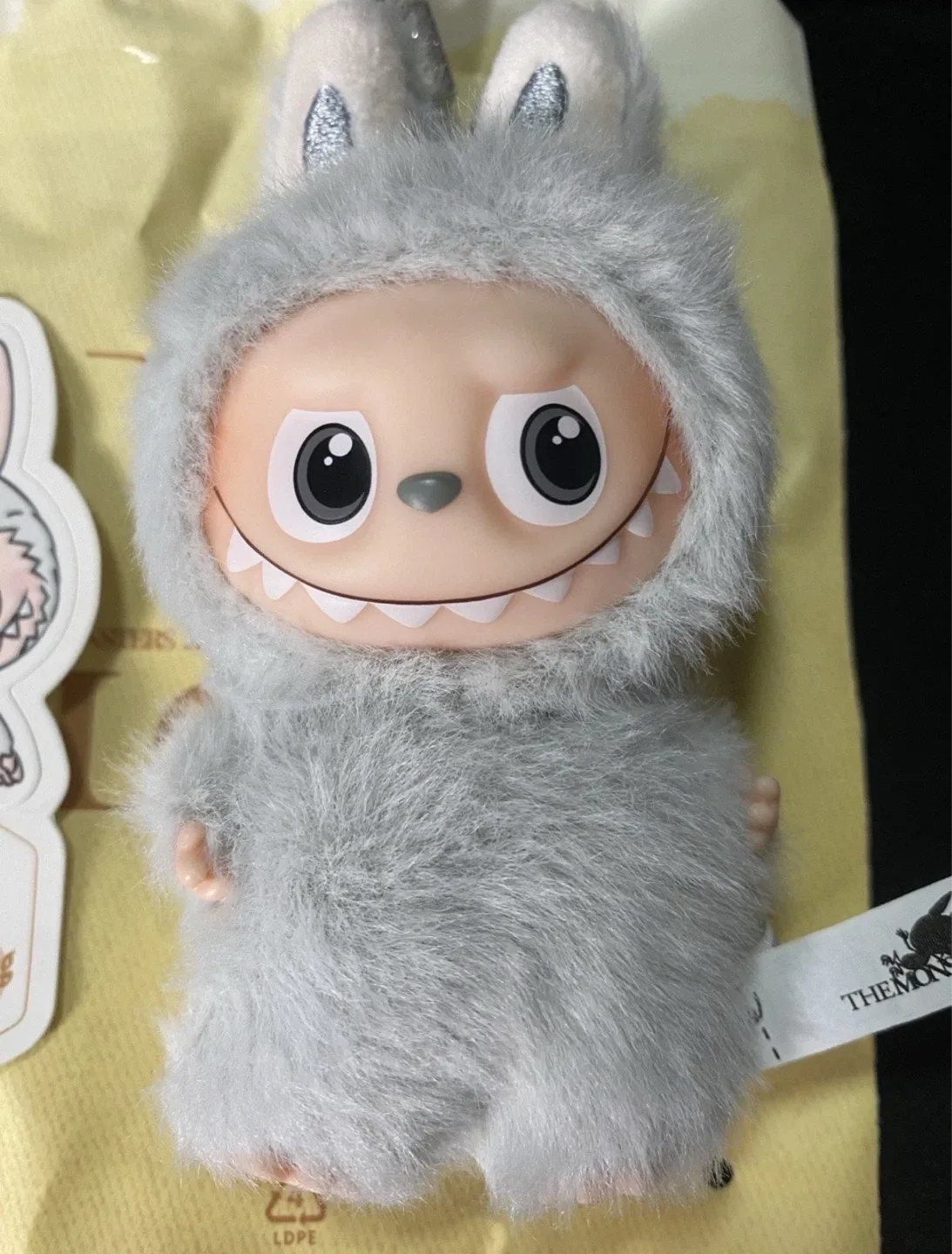 Mini Labubu pin for love - letter C image indicator(6)