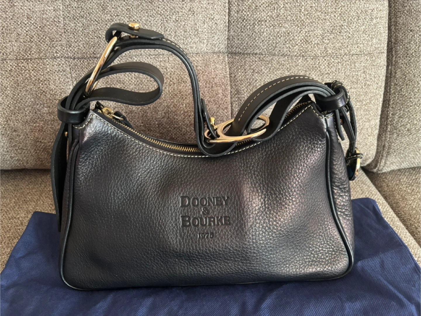 Dooney & Bourke Black Leather Handbag - photo 2