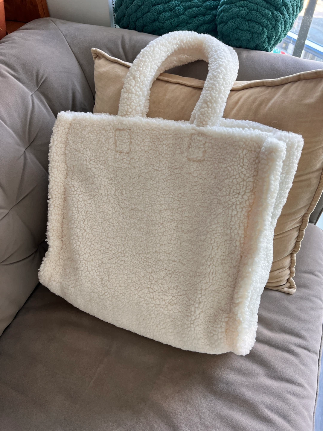 Victoria's Secret Sherpa Tote Bag - photo 2