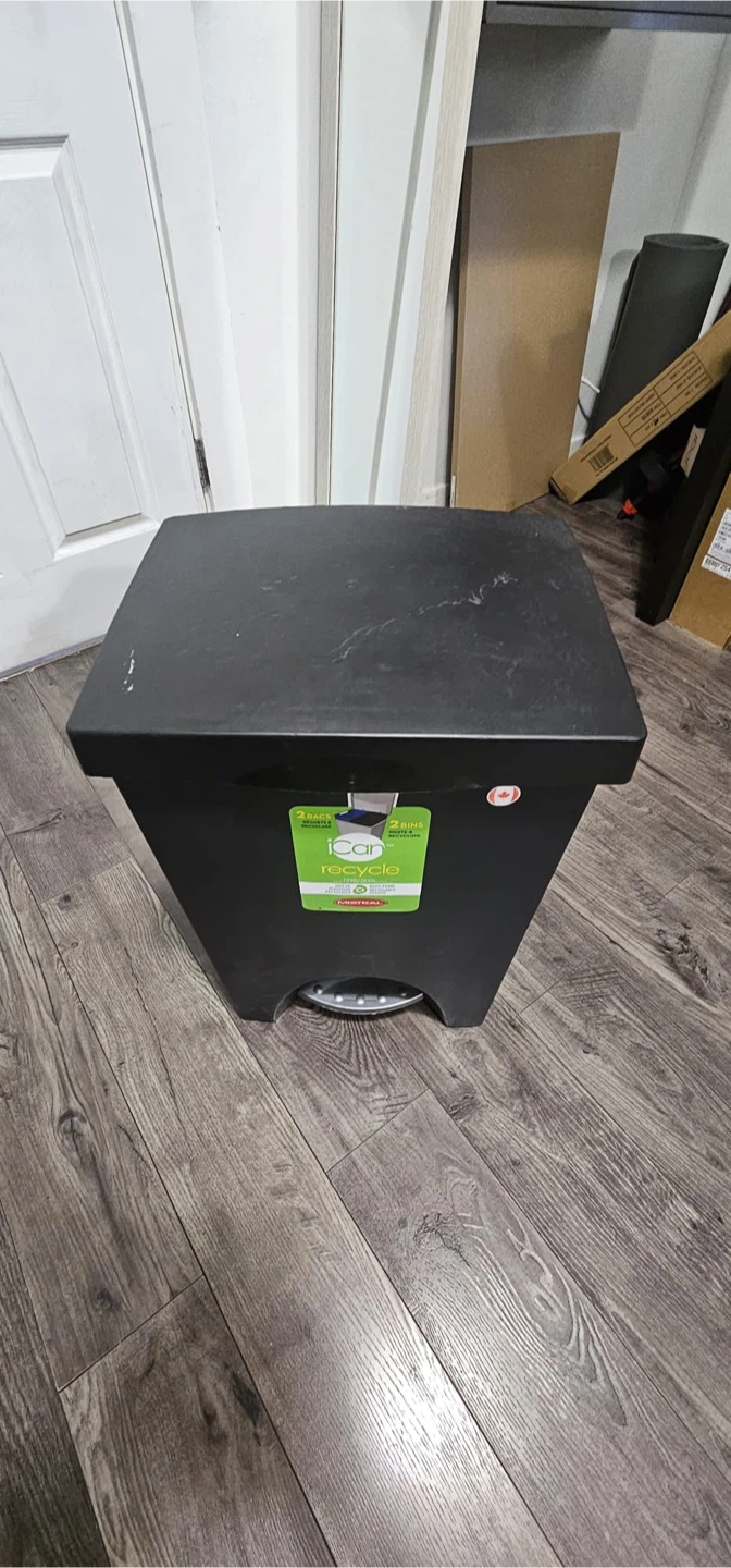 iCan Recycle 2-Bin Waste & Recycling Bin