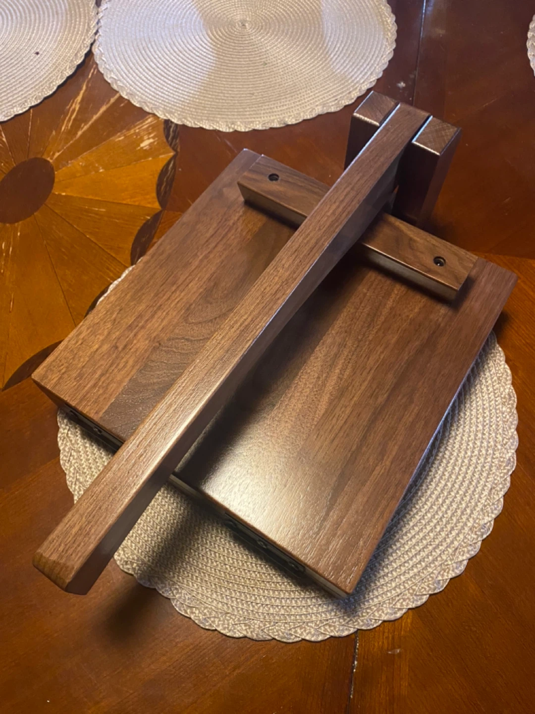 Hand made tortillero