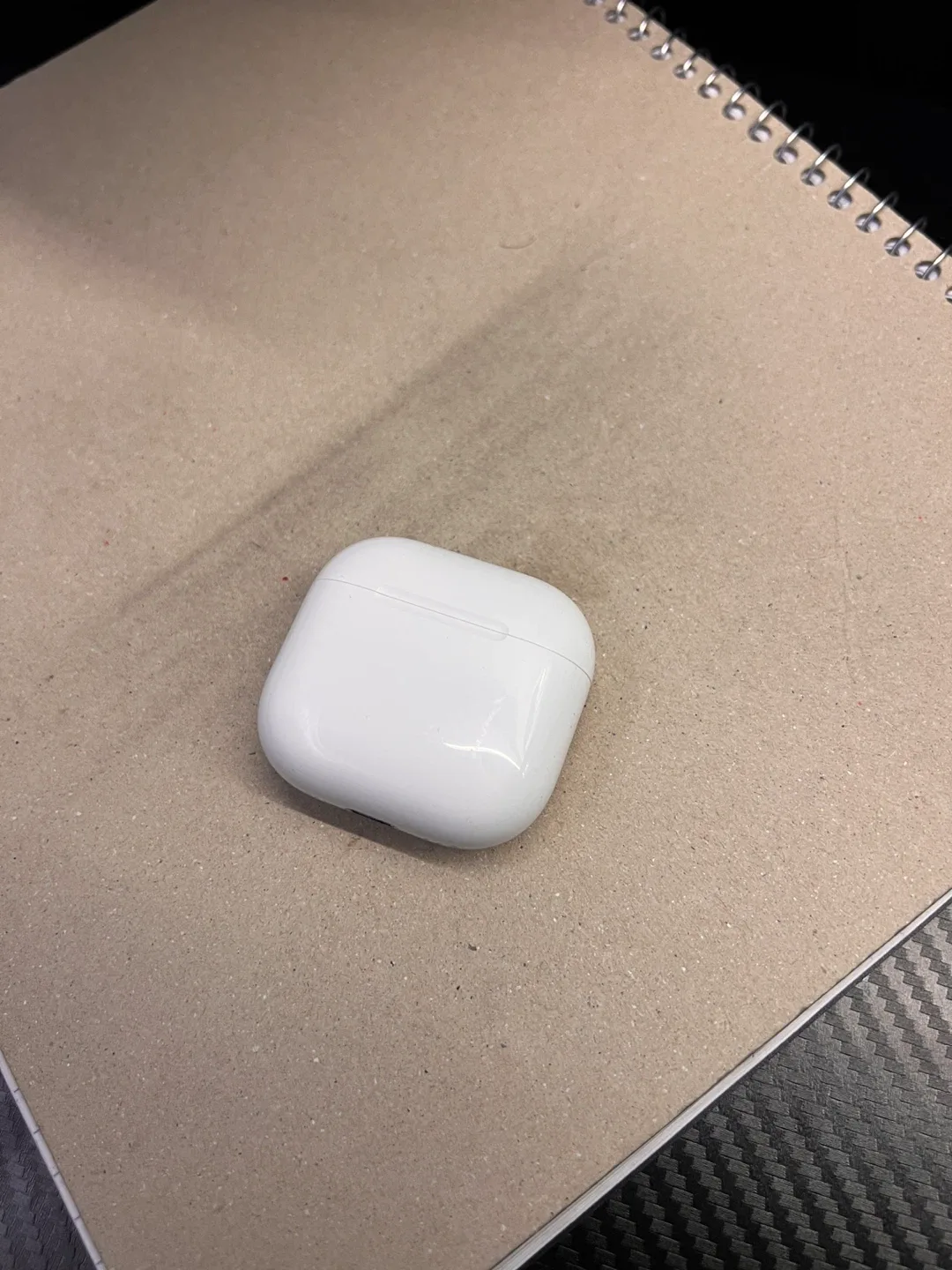 Apple AirPods 4 (anc) image indicator(2)