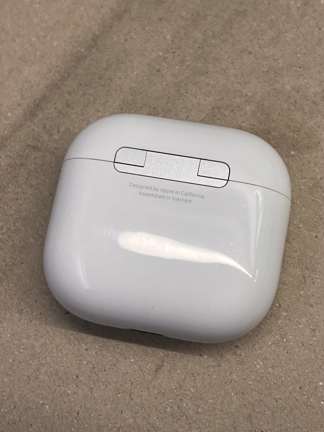 Apple AirPods 4 (anc) image indicator(3)