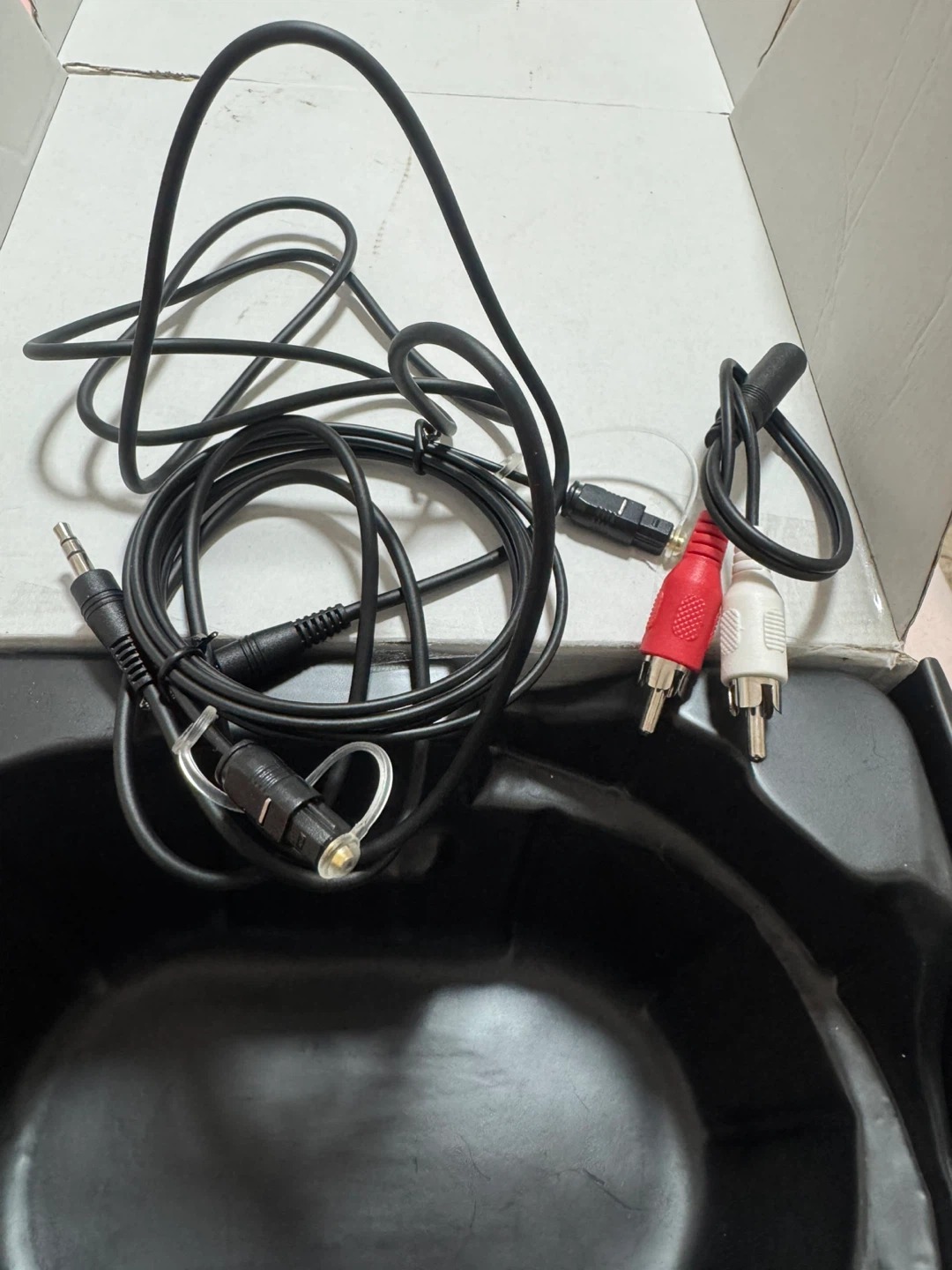 Bluetooth Headphones with Charging Stand & Cables - photo 4