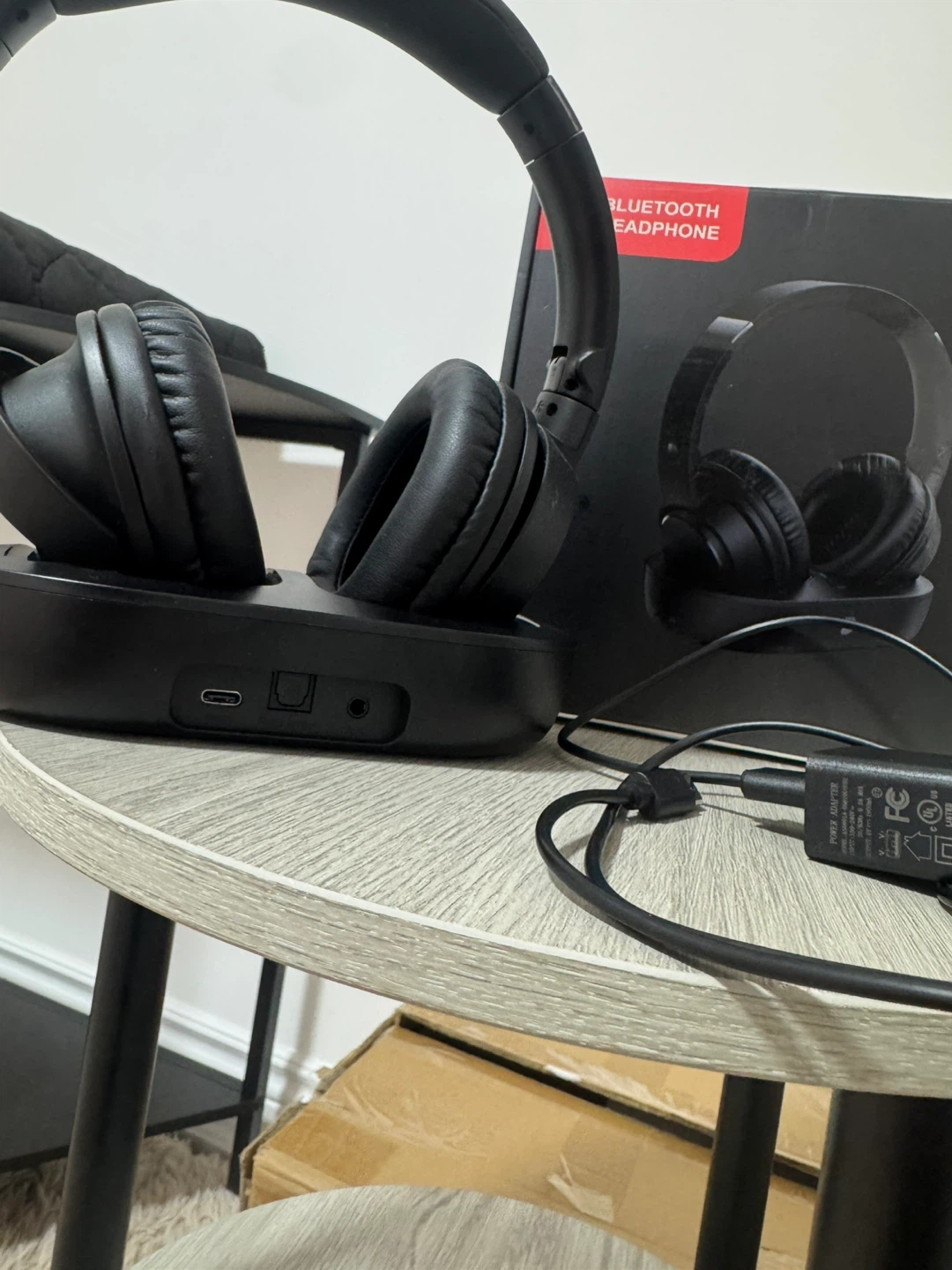 Bluetooth Headphones with Charging Stand & Cables - photo 5