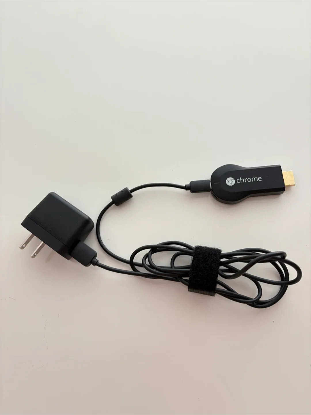 Google Chromecast Media Player with Power Adapter image indicator(4)