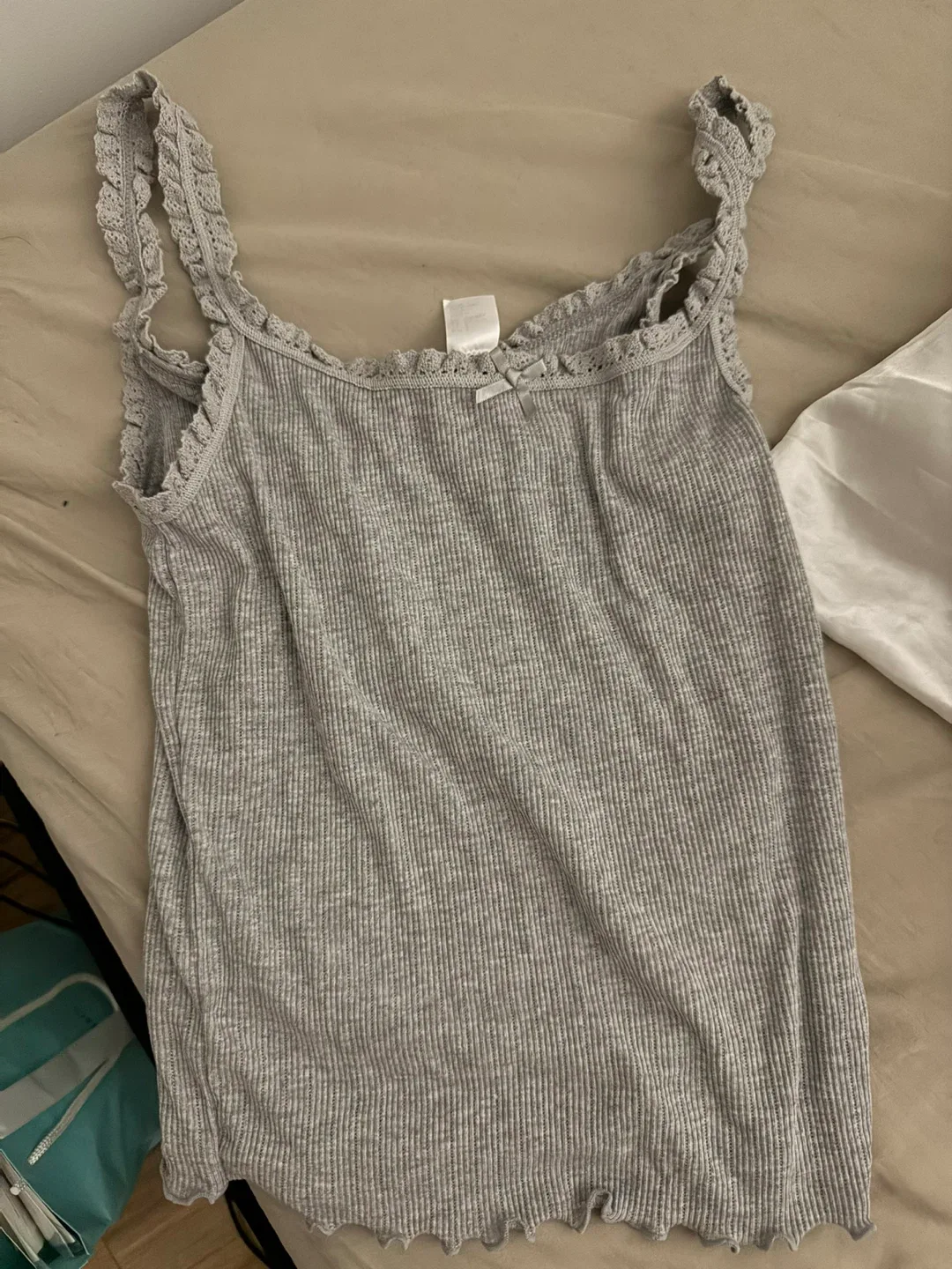 H&M Grey Tank Top - Size Small