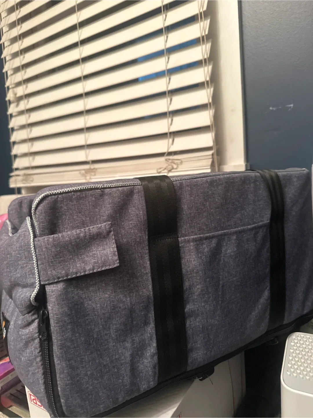 Dog Car Seat - Grey image indicator(3)