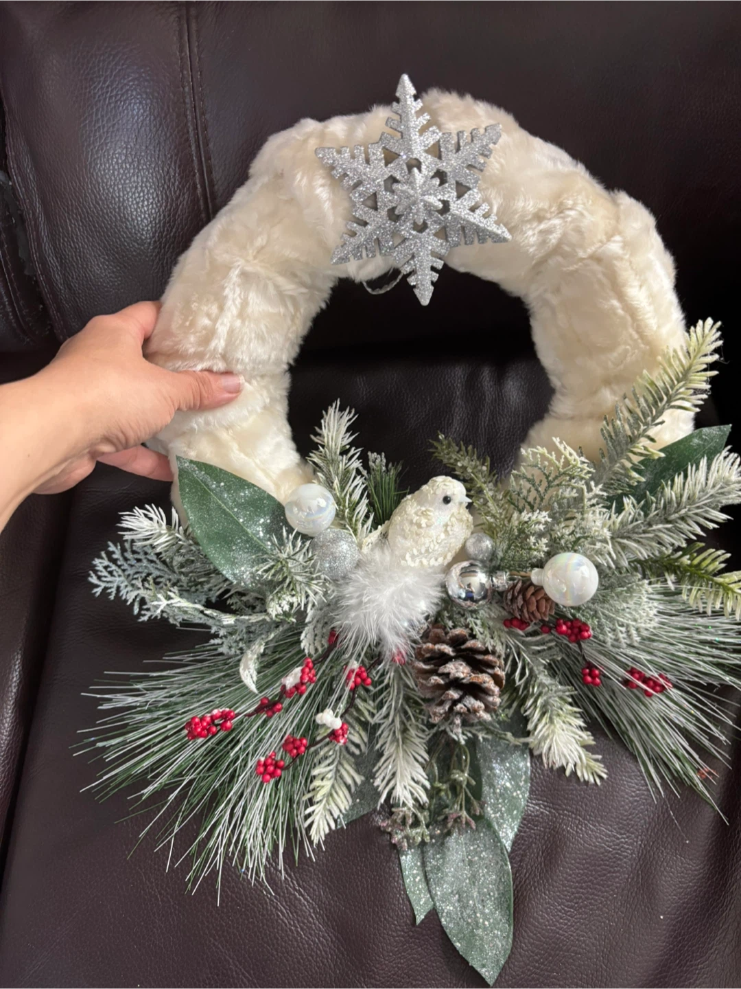 Decorative Winter Holiday Wreath - photo 4
