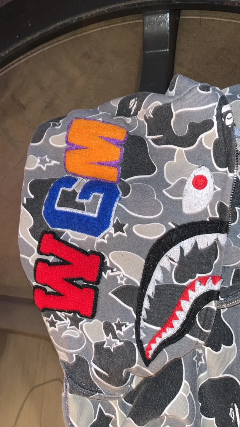 BAPE Camo Hoodie image indicator(2)