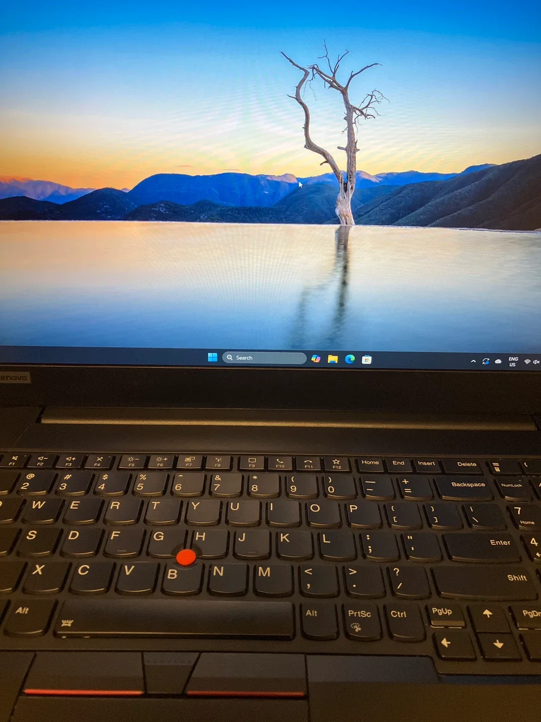 Lenovo ThinkPad E595 12GB 256GB + 1TB image indicator(5)