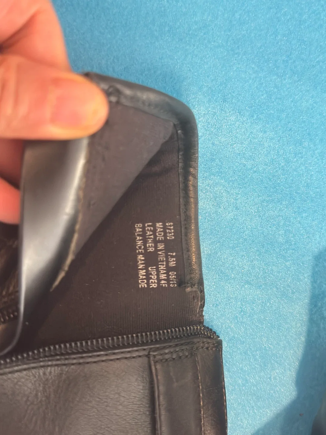 Clarks Black Leather Ankle Boots - Size 7.5 image indicator(3)