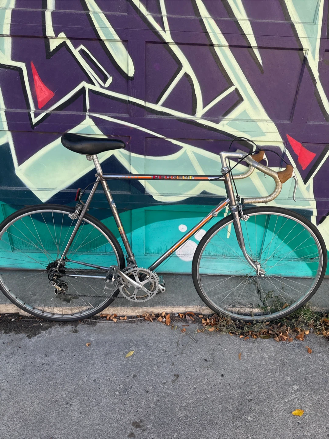 Vintage Peugeot Road Bike - photo 2