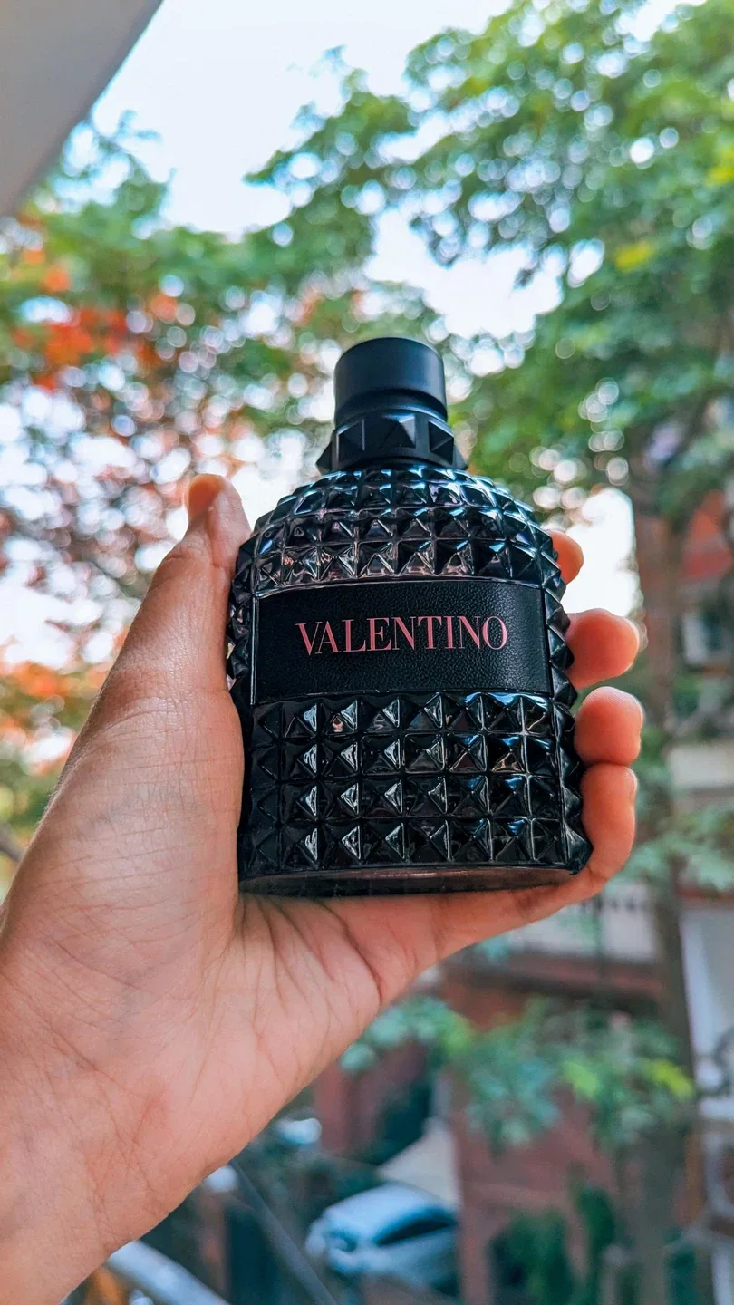 Valentino Uomo Born In Roma Intense 100ml image indicator(3)