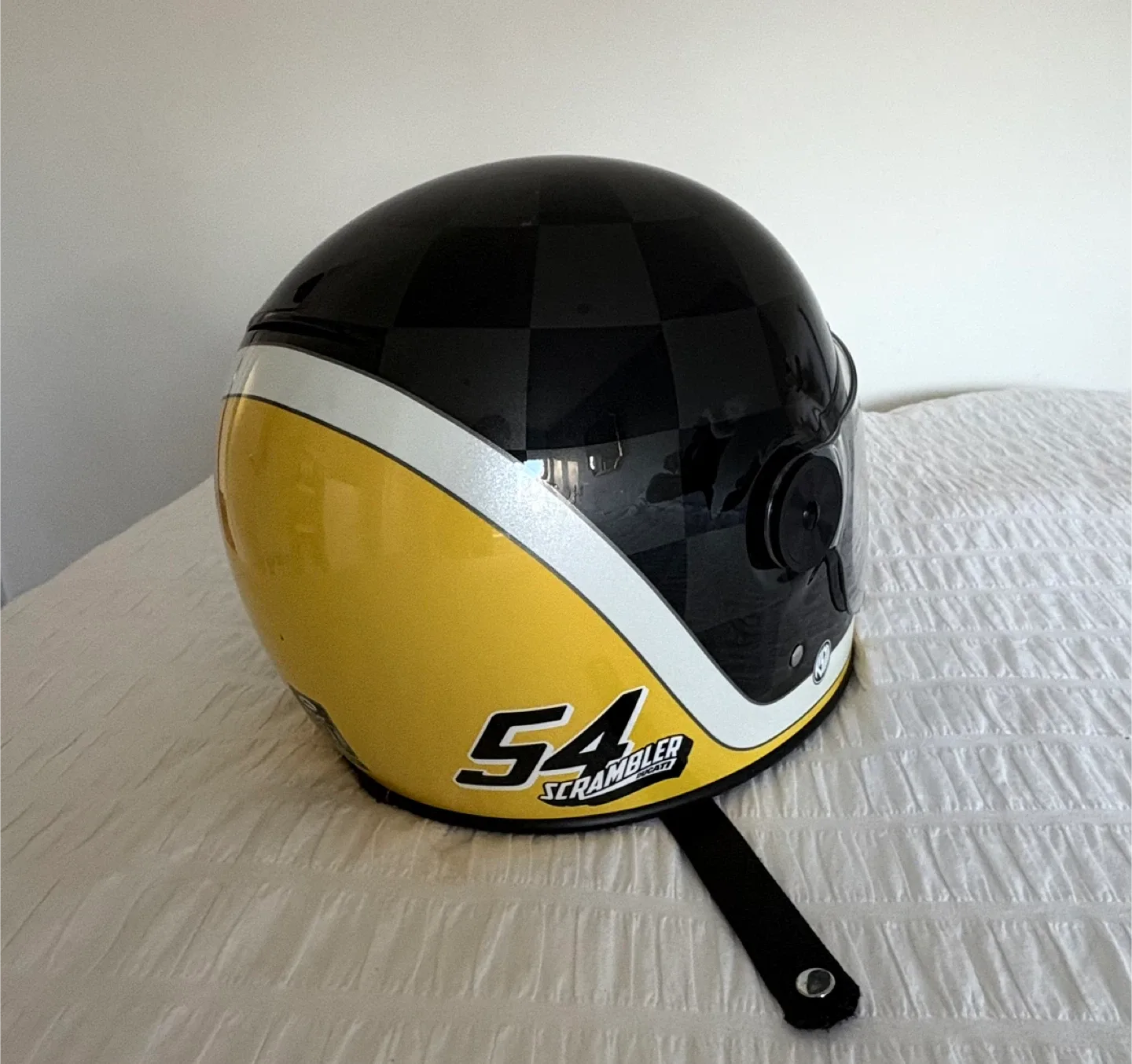 Bell Scrambler Motorcycle Helmet image indicator(4)
