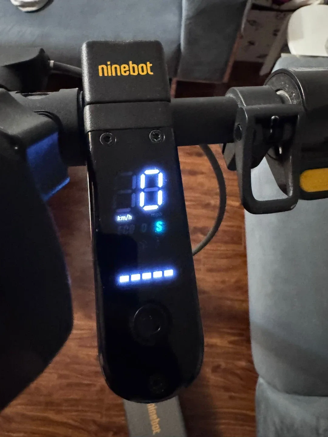Segway Ninebot G30P MAX Adult Electric Scooter image indicator(4)