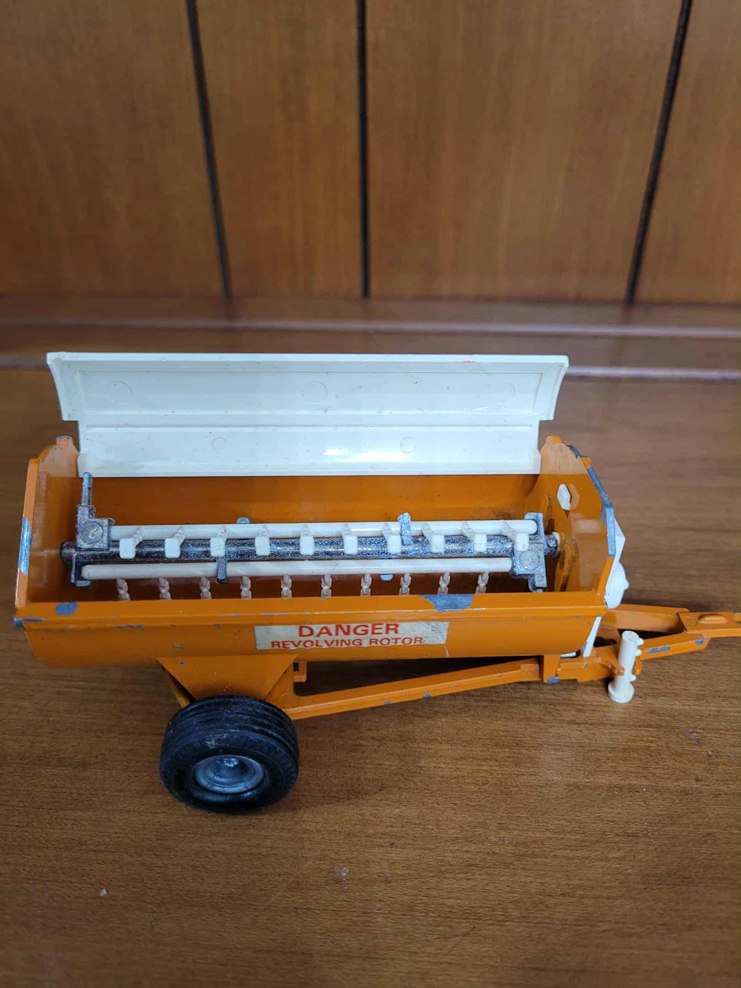 Britains LTD Howards Rotaspreader Toy