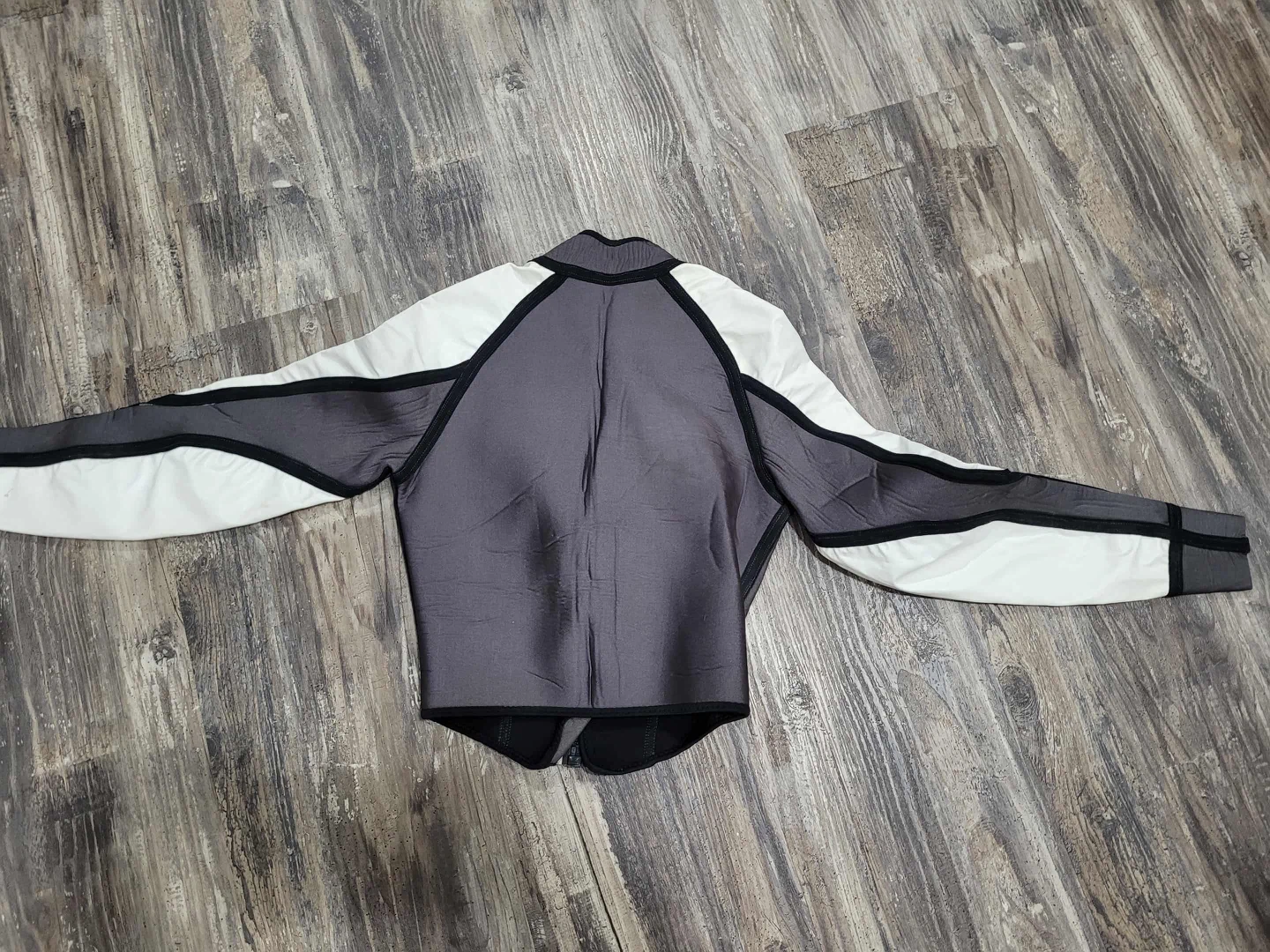 BARE Sportswear Jacket Size 10 - photo 2