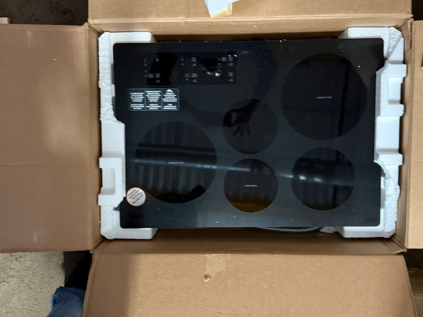 New Whirlpool Black Electric Cooktop image indicator(2)