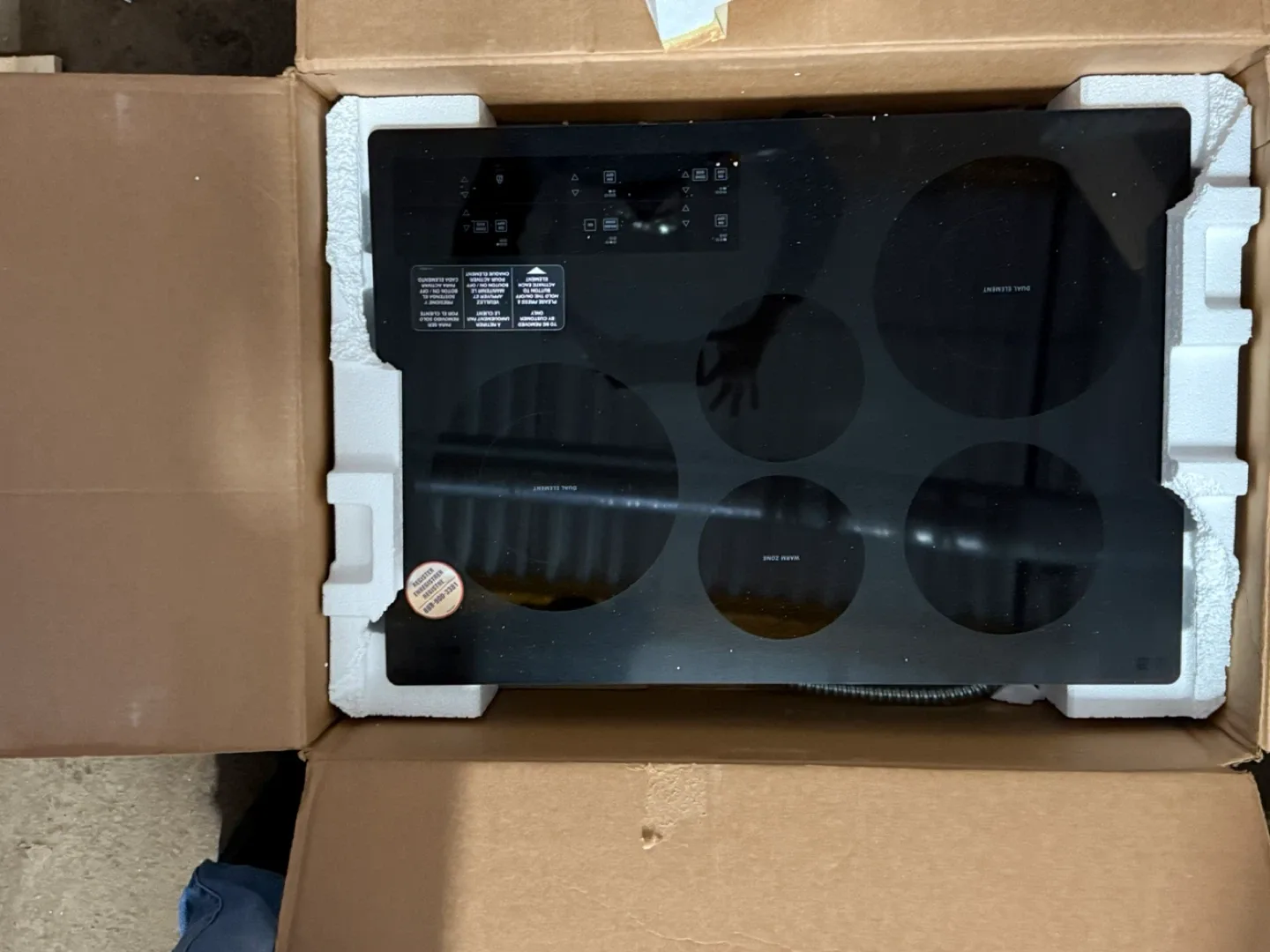 New Whirlpool Black Electric Cooktop image indicator(4)