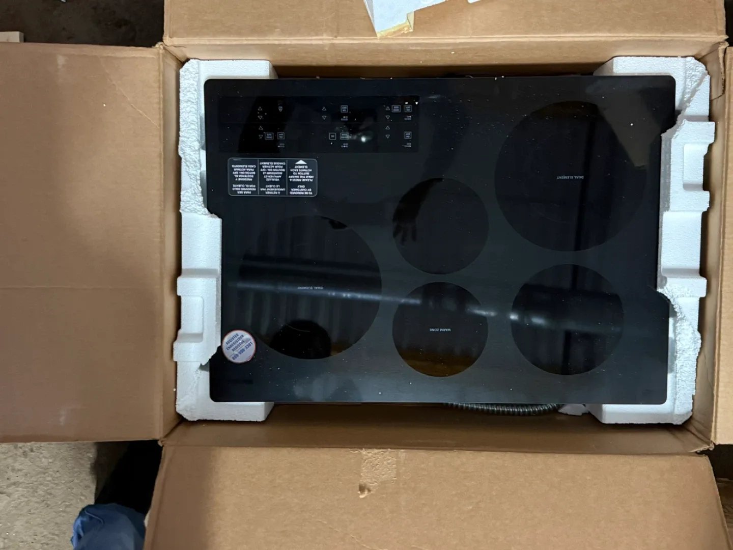 New Whirlpool Black Electric Cooktop image indicator(3)