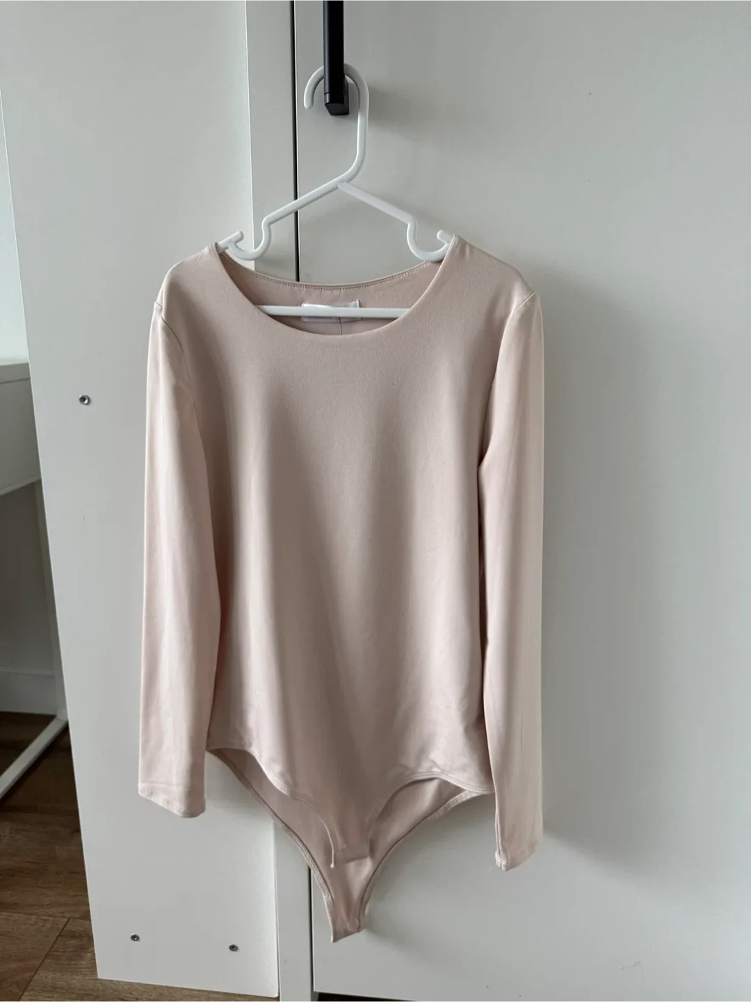 Set of New Long Sleeve Bodysuit image indicator(2)