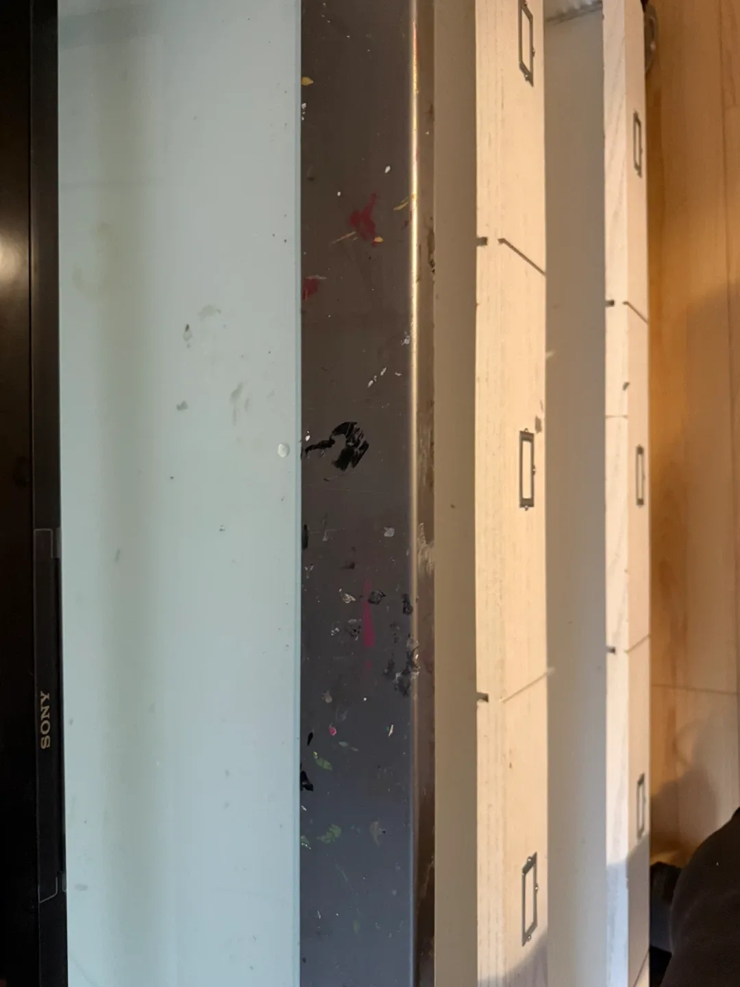 White & Metal TV Stand / Media Console image indicator(3)