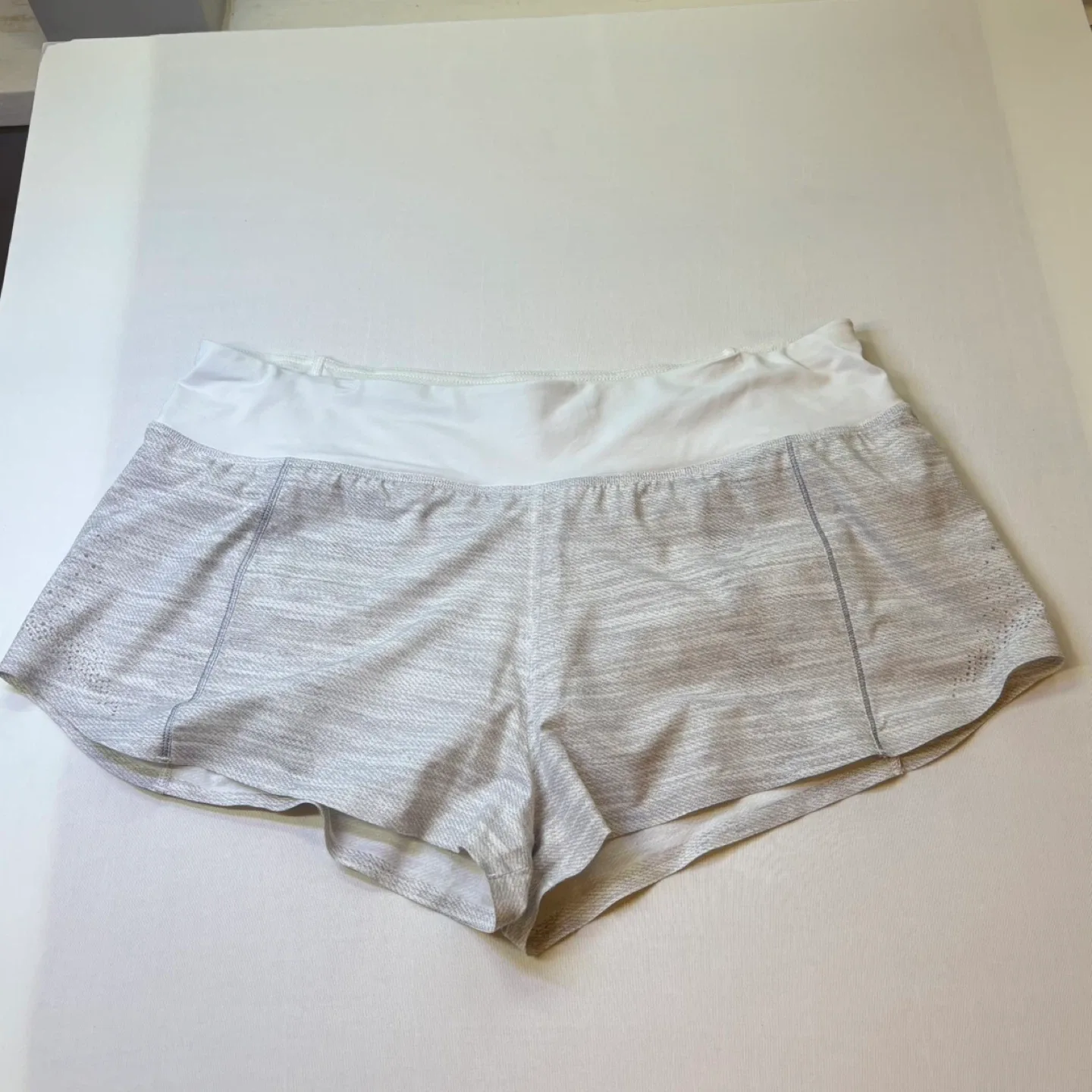 Lululemon Grey Light As Air Running Shorts Lined Lasercut Sz 10 image indicator(3)