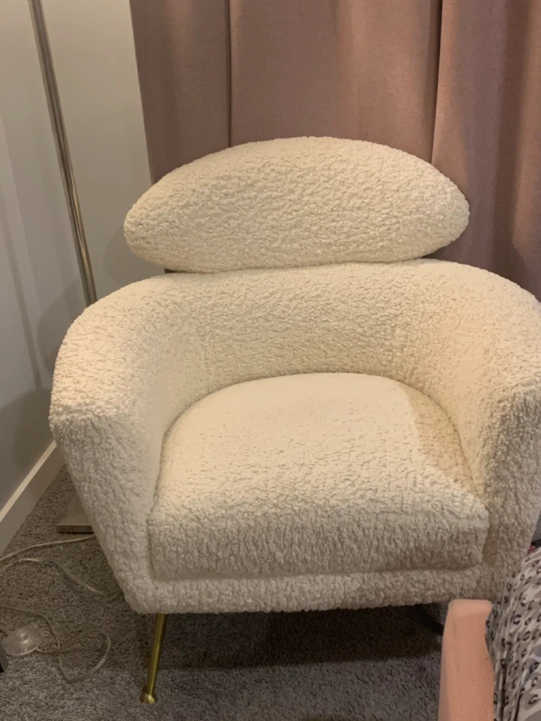 Living room set : big couch and Cozy creamy Boucle Armchair image indicator(2)