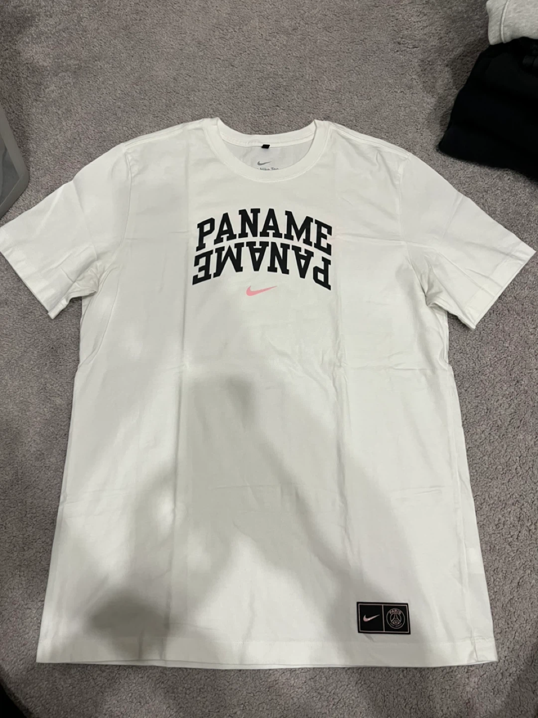 Nike Paris Saint-Germain (PSG) T-shirt - Size L