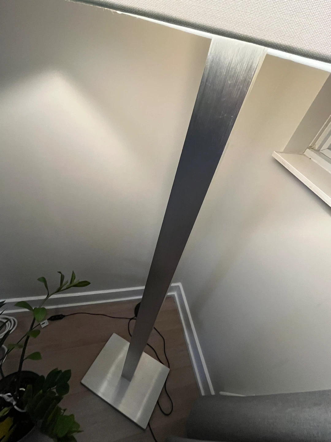 IKEA - Modern Floor Lamp - Great Condition! - photo 4