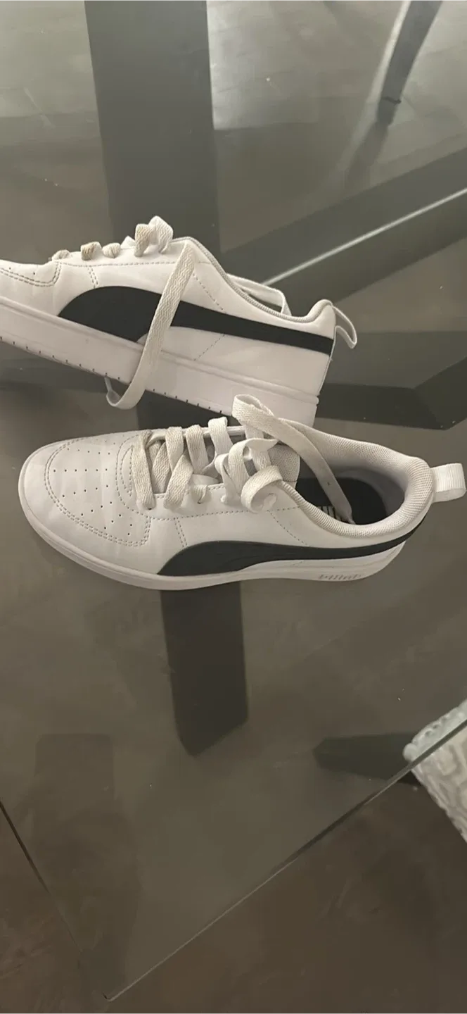 Puma Court Point Vulc Sneakers - White & Black, US 4C image indicator(2)