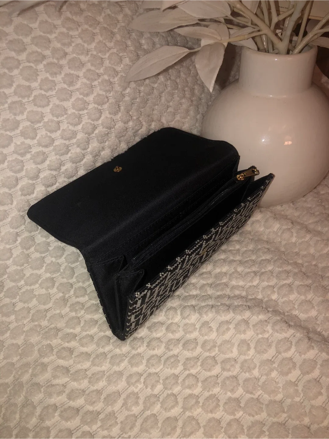 Tommy Hilfiger Black Wallet image indicator(2)