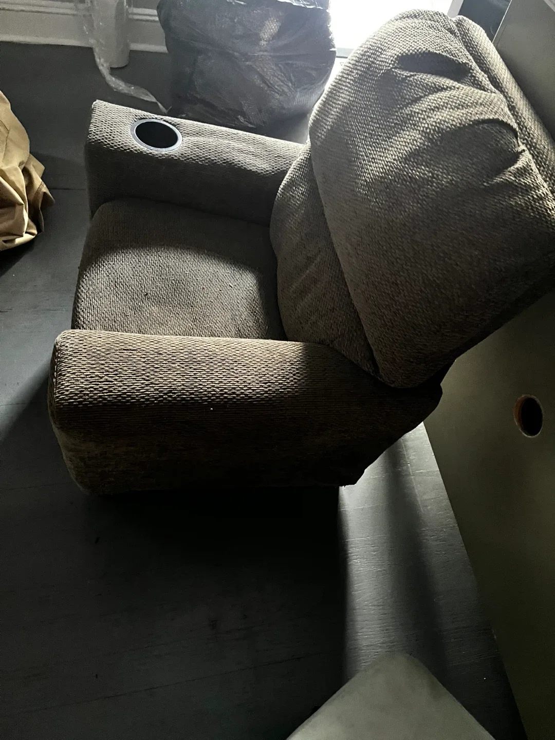 Comfortable Brown Recliner Chair image indicator(2)