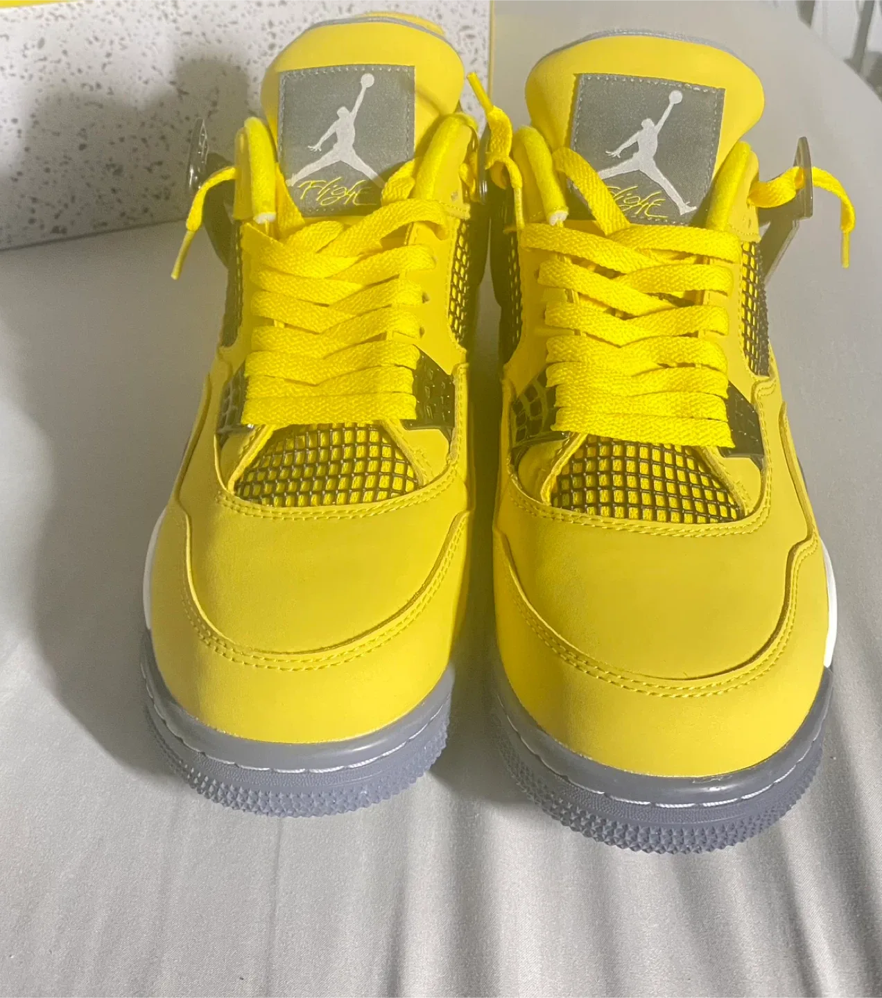 Air Jordan 4 Retro Lightning image indicator(9)