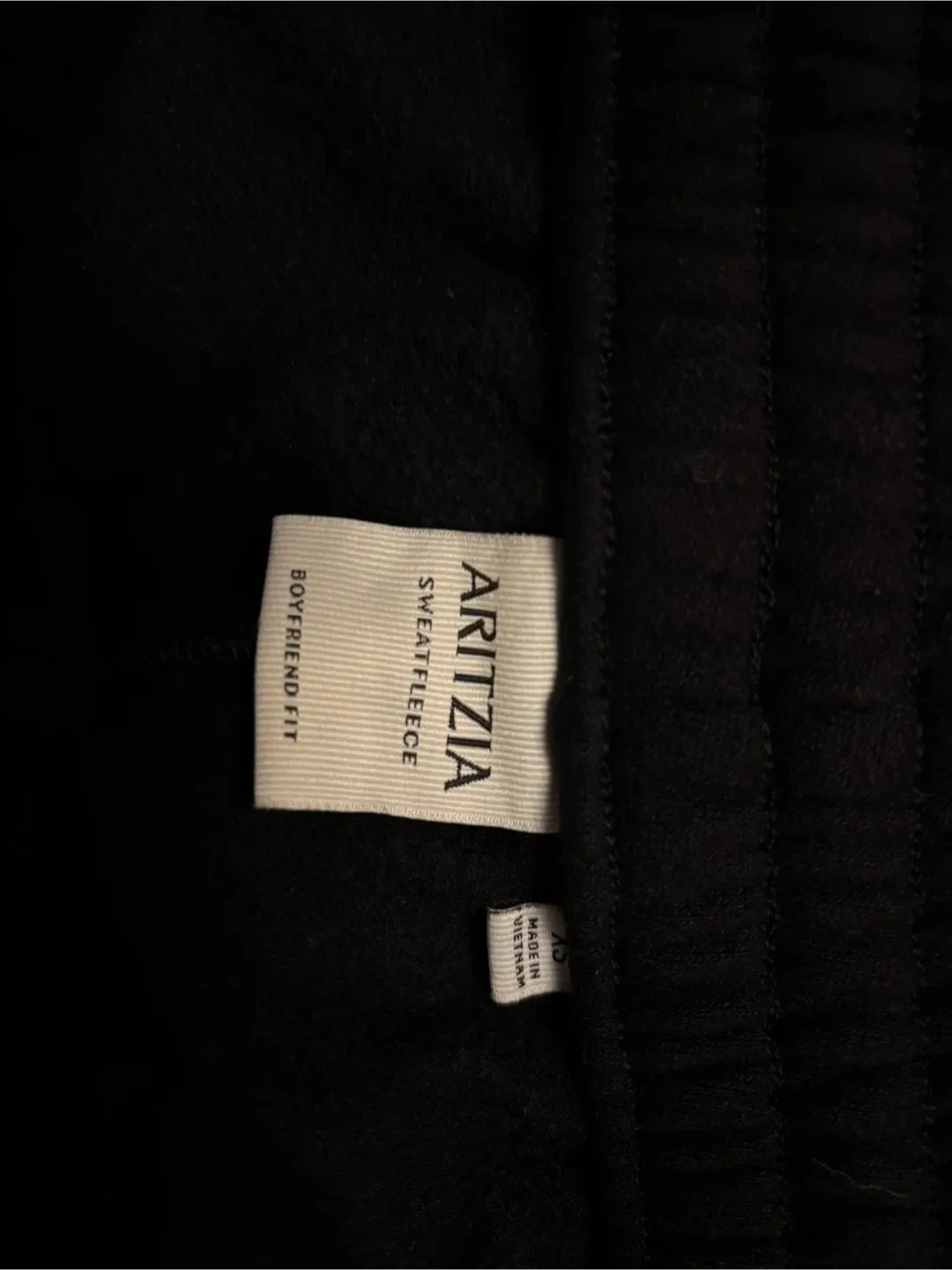 Aritzia Sweatfleece Fit Black, boyfriend fit